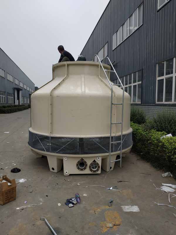 彭州圆形冷却塔-使用单位：成都市宏源防水材料有限公司